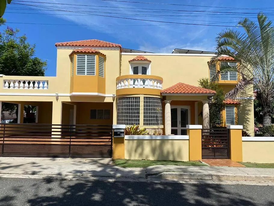 Villa Del Carmen Family Vacation Home Isabela