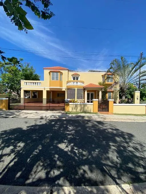 Villa Del Carmen Family Vacation Home Isabela